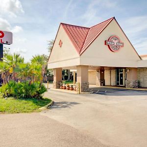 Oyo Hotel Dundee By Crystal Lake